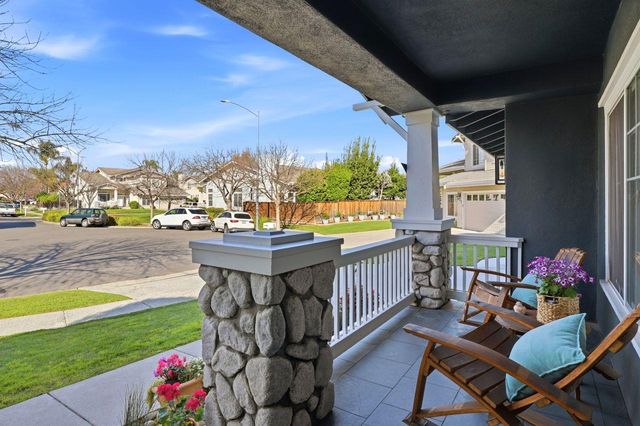 1320 Heritage Way, Gilroy, CA 95020