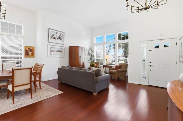 1320 Heritage Way, Gilroy, CA 95020