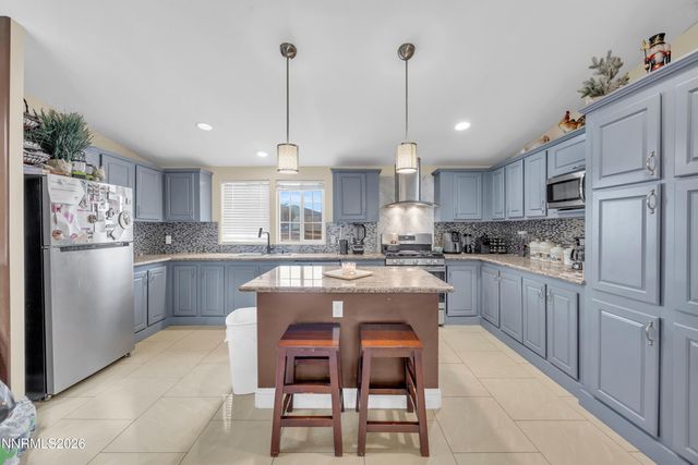 592 Morgan Circle, Sun Valley, NV 89433