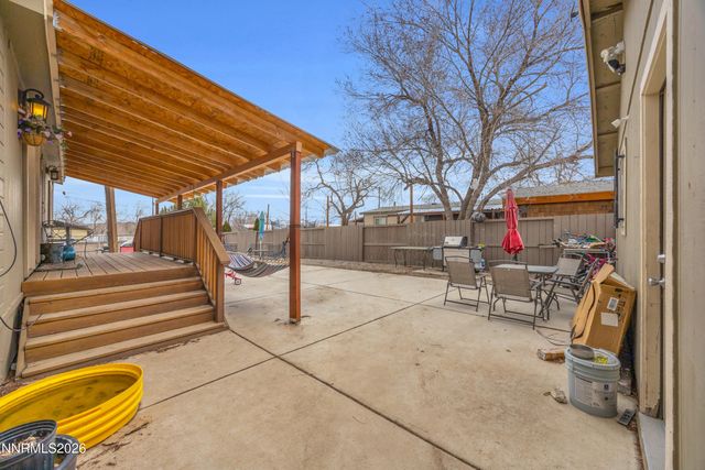 592 Morgan Circle, Sun Valley, NV 89433