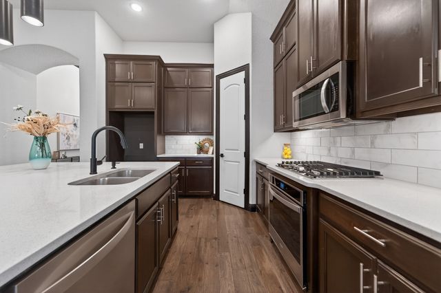 6117 Whiskerbrush, Flower Mound, TX 76226