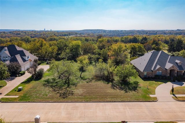 1024 Parview Circle, Grand Prairie, TX 75104