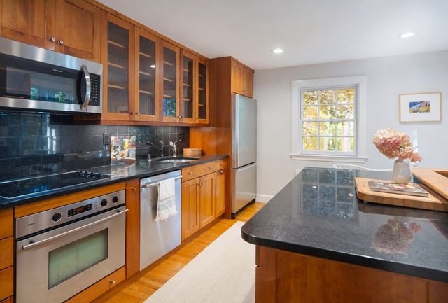 4 Cedar Road, Lincoln, MA 01773