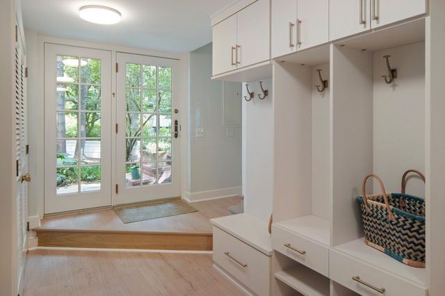 4 Cedar Road, Lincoln, MA 01773