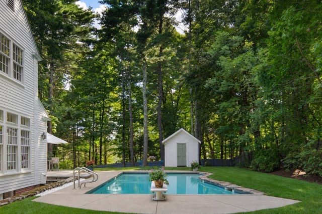 4 Cedar Road, Lincoln, MA 01773