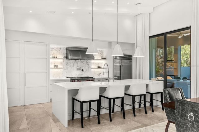 5210 OAK ISLAND ROAD, Belle Isle, FL 32809