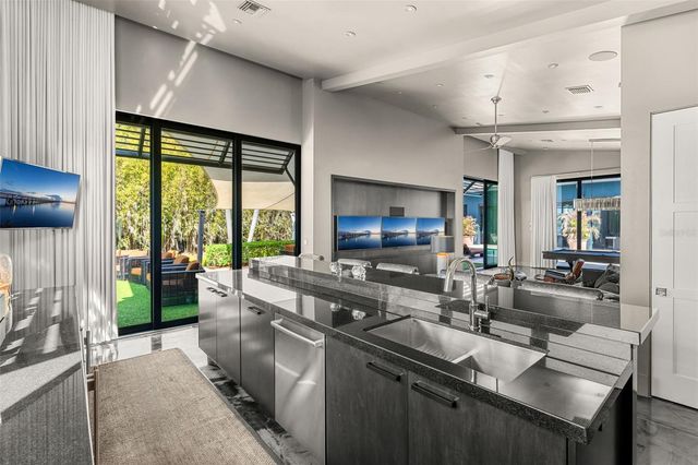 5210 OAK ISLAND ROAD, Belle Isle, FL 32809