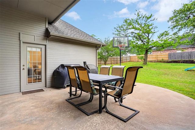 3601 Huntsman Road, Edmond, OK 73003