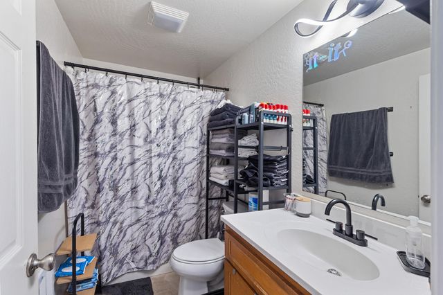 815 Niantic Street, Medford, OR 97501