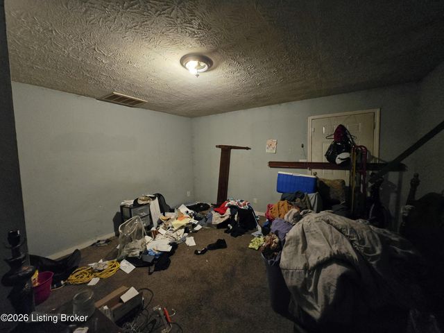 2210 Griffiths Ave, Louisville, KY 40212