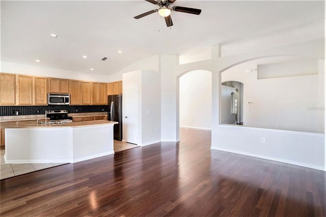 6822 RUNNER OAK DRIVE, Wesley Chapel, FL 33545