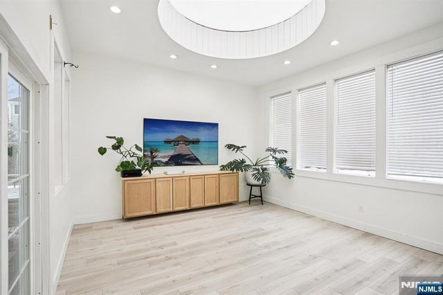 56 Pinehill Drive, Upper Saddle River, NJ 07458