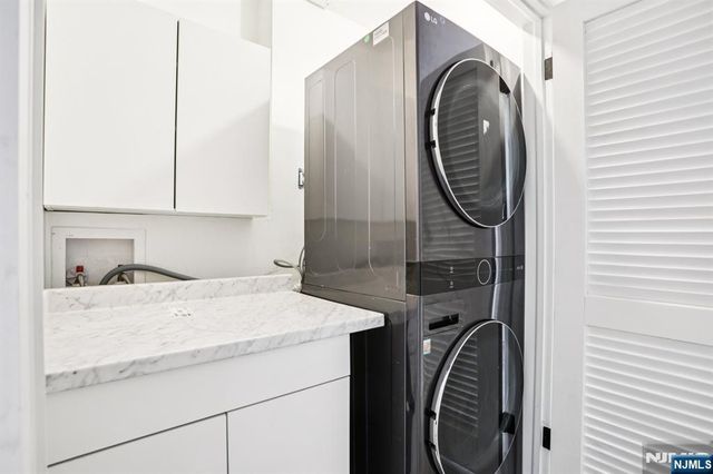 56 Pinehill Drive, Upper Saddle River, NJ 07458