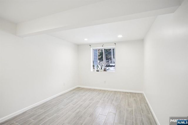 56 Pinehill Drive, Upper Saddle River, NJ 07458