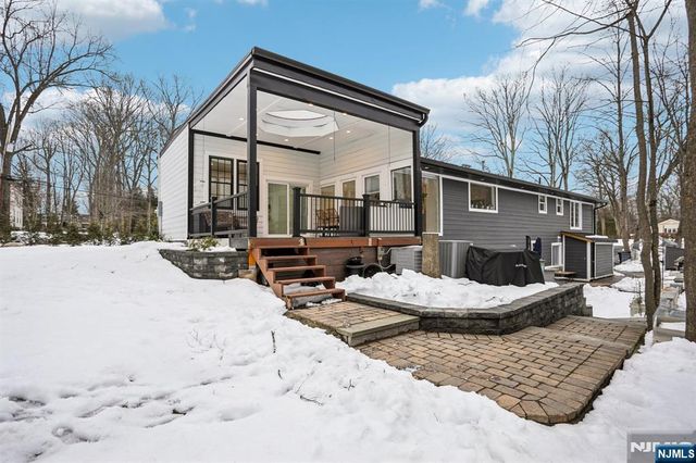 56 Pinehill Drive, Upper Saddle River, NJ 07458