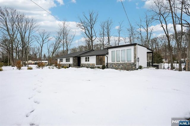 56 Pinehill Drive, Upper Saddle River, NJ 07458