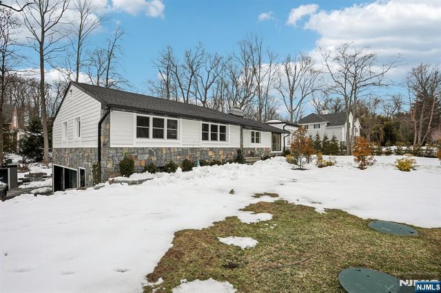 56 Pinehill Drive, Upper Saddle River, NJ 07458