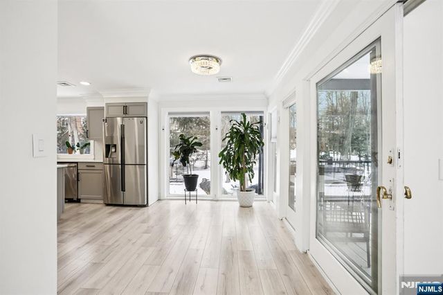 56 Pinehill Drive, Upper Saddle River, NJ 07458