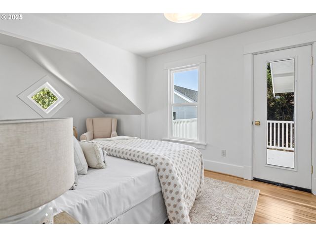 4047 Ne 8TH Ave, Portland, OR 97212