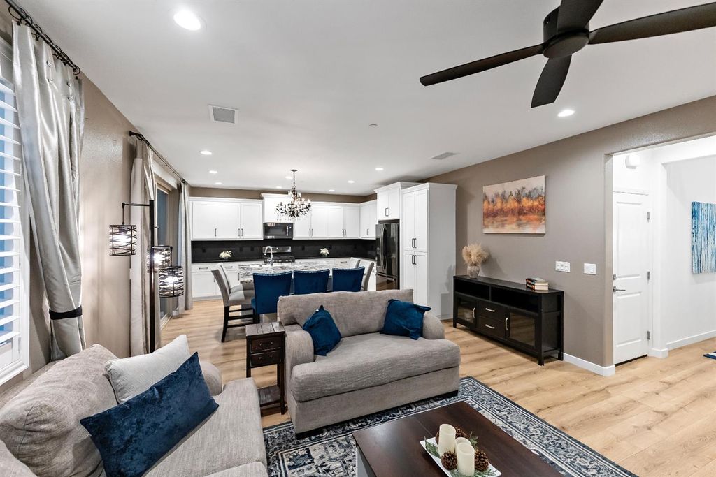 Image 6 of property listing at 4301 San Miguel Rd, Madera, CA 93636