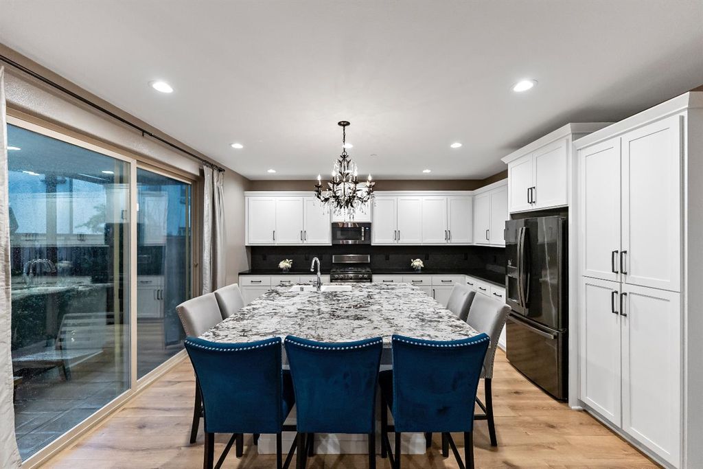 Image 7 of property listing at 4301 San Miguel Rd, Madera, CA 93636