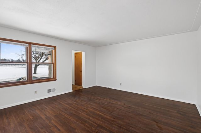 5608 28th Avenue S, Minneapolis, MN 55417