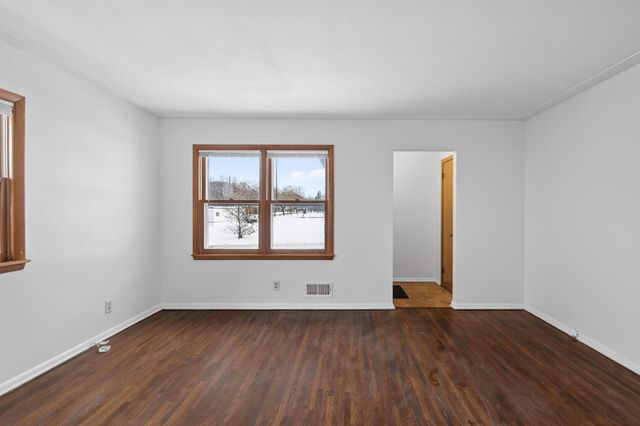 5608 28th Avenue S, Minneapolis, MN 55417