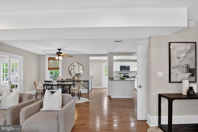 112 S ROLLING RD, Baltimore, MD 21228