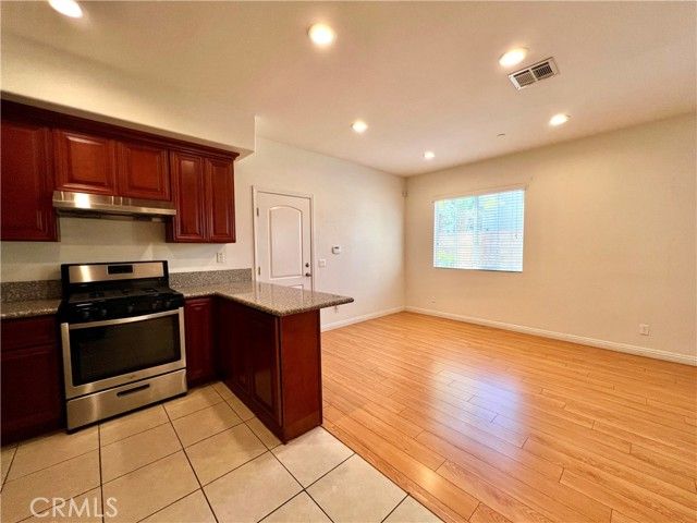 1672 E Harvard B, Ontario, CA 91764
