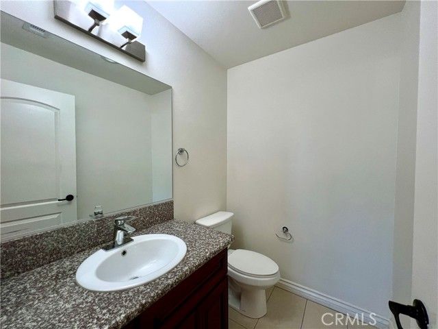 1672 E Harvard B, Ontario, CA 91764