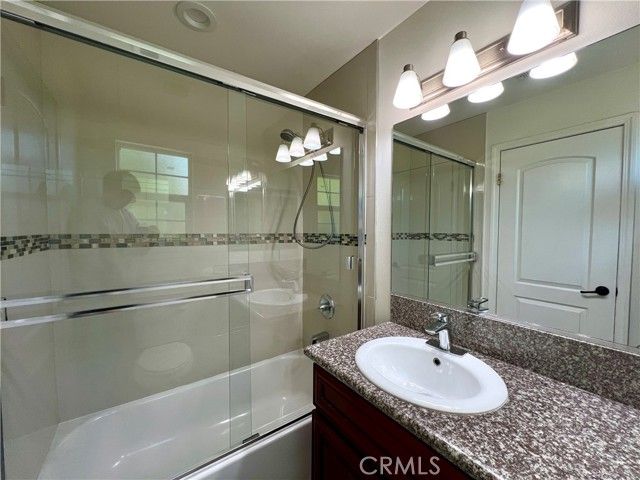 1672 E Harvard B, Ontario, CA 91764