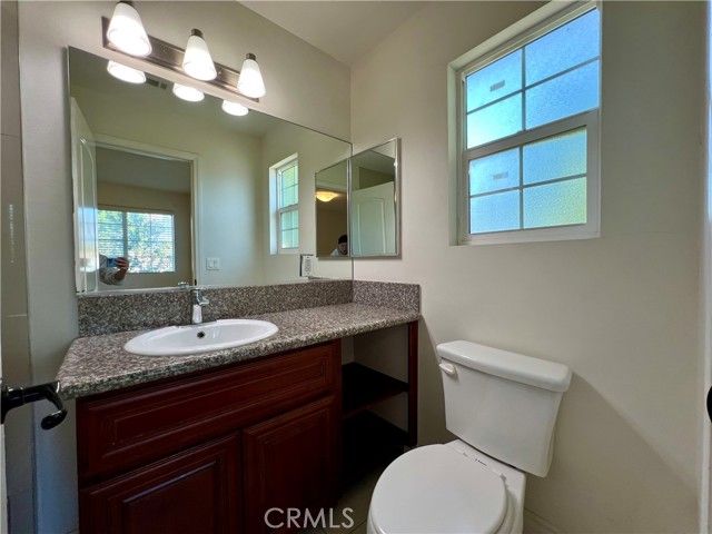 1672 E Harvard B, Ontario, CA 91764