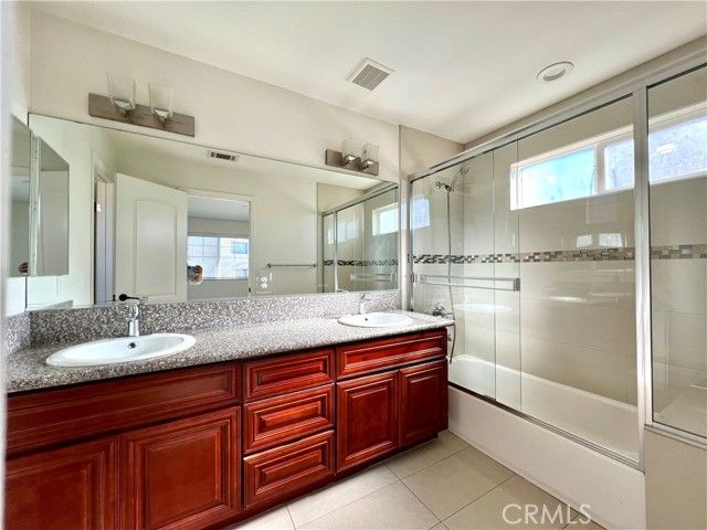 1672 E Harvard B, Ontario, CA 91764