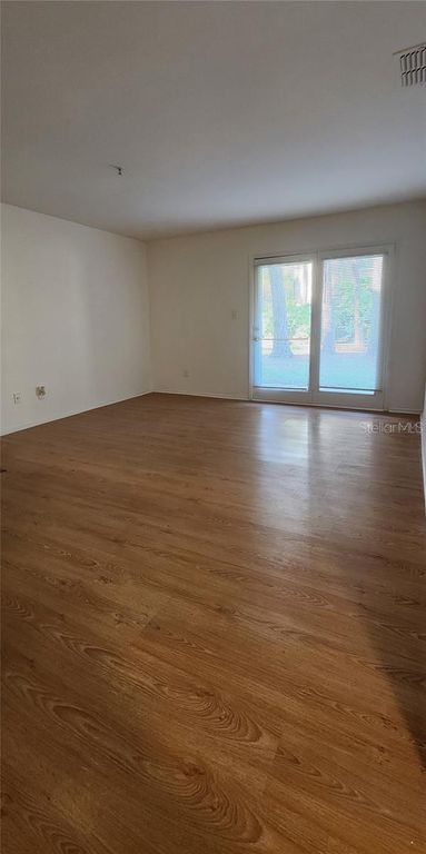 Image 14 of property listing at 232 AFTON SQUARE 108, Altamonte Springs, FL 32714