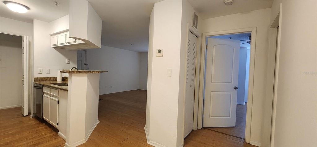 Image 18 of property listing at 232 AFTON SQUARE 108, Altamonte Springs, FL 32714