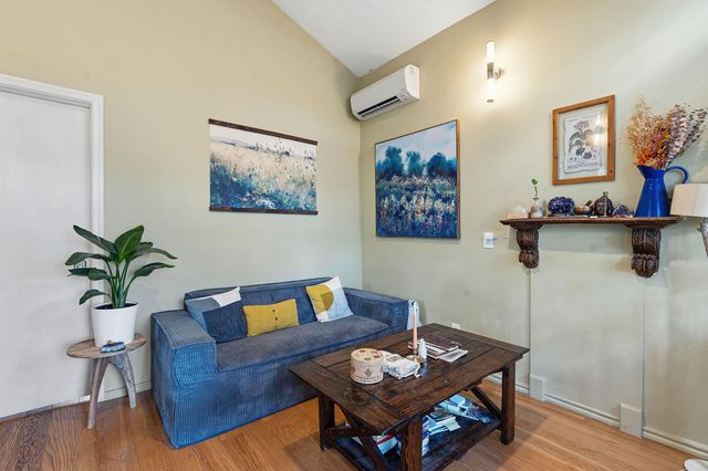 1112 Mission RDG, Austin, TX 78704