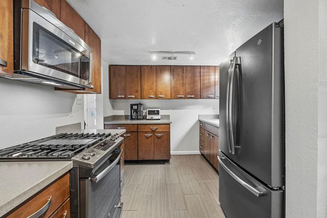 1112 Mission RDG, Austin, TX 78704