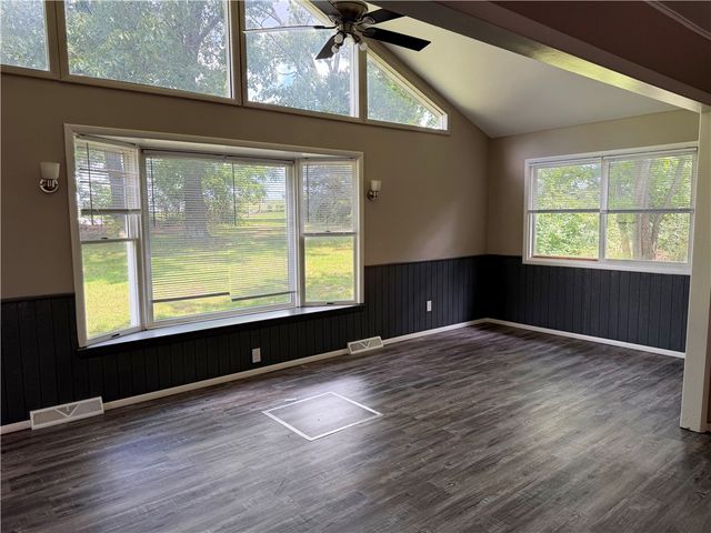 212 W Kimberly Lane, Rogers, AR 72756