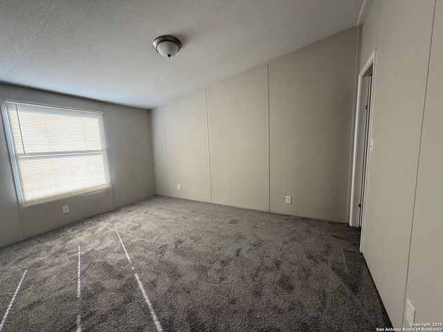 523 mansfield, Pleasanton, TX 78064