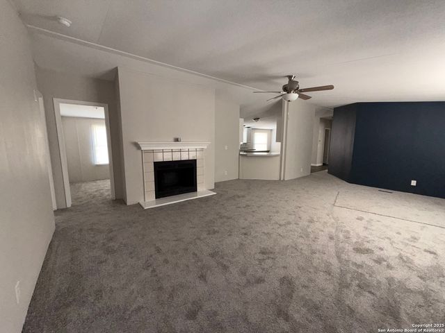 523 mansfield, Pleasanton, TX 78064