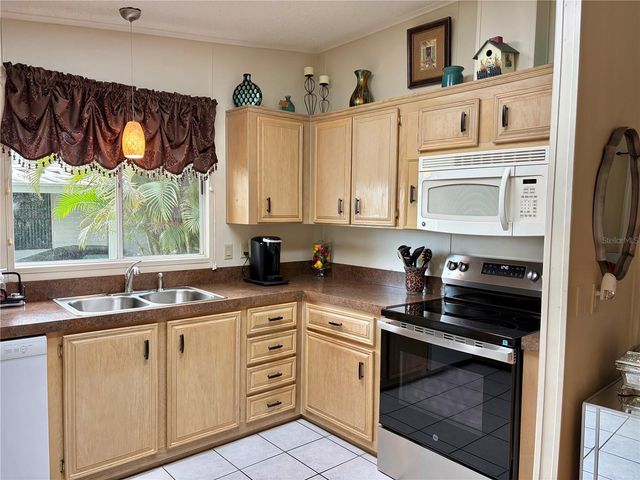 5707 45TH STREET E 64, Bradenton, FL 34203