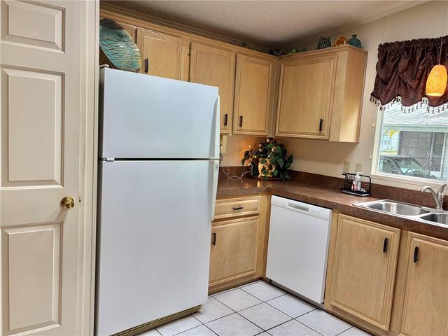 5707 45TH STREET E 64, Bradenton, FL 34203