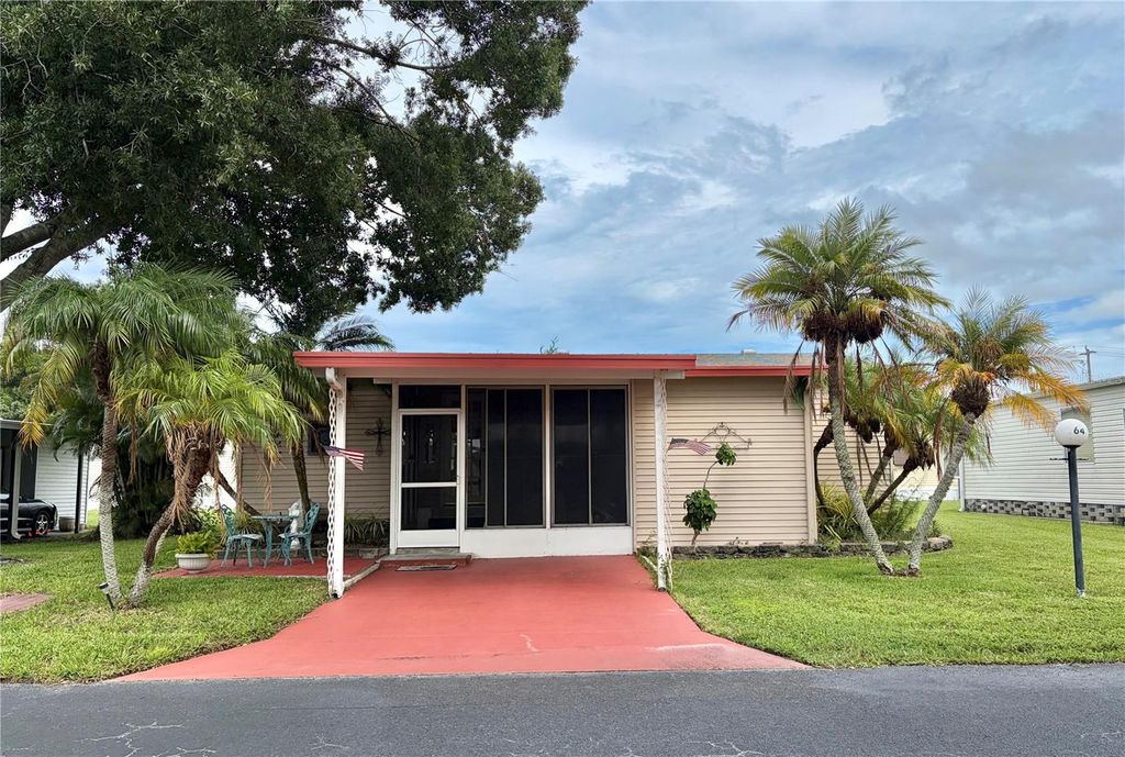 Image 2 of property listing at 5707 45TH STREET E 64, Bradenton, FL 34203