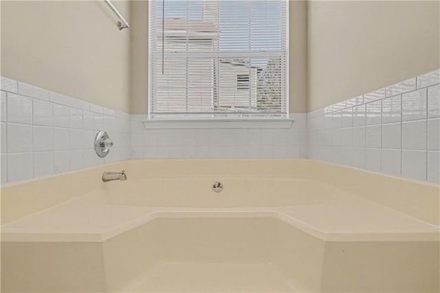 652 Rayella Drive, Stockbridge, GA 30281