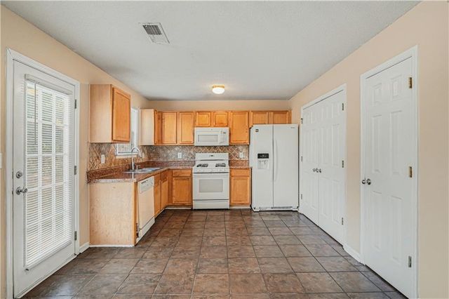 652 Rayella Drive, Stockbridge, GA 30281