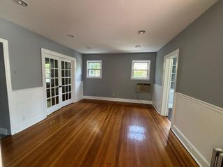 520 5th Avenue, New Hyde Park, NY 11040