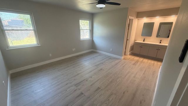 111 Iberis Court, Arlington, TX 76018