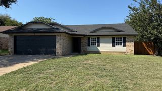 111 Iberis Court, Arlington, TX 76018