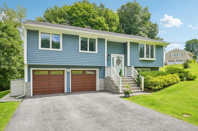 111 Hilltop Road, Monroe, NY 10950