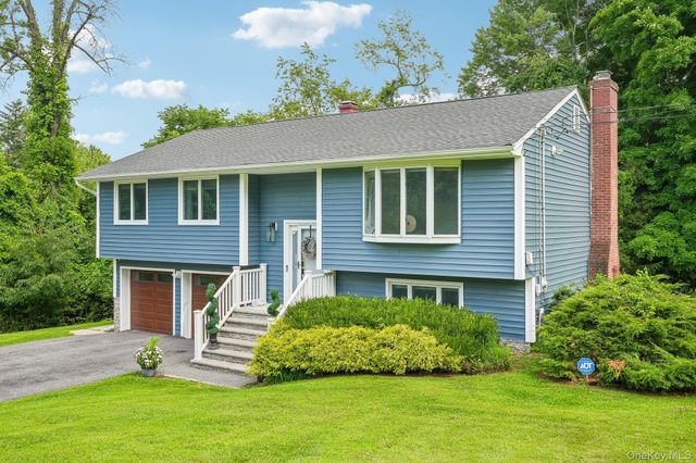 111 Hilltop Road, Monroe, NY 10950